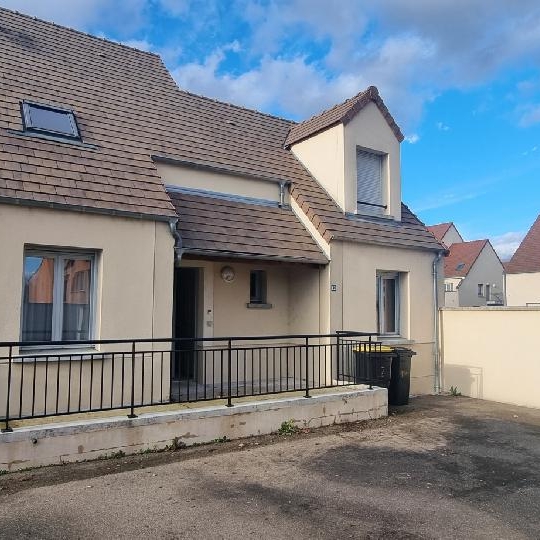  BIEN CHEZ VOUS : House | PONT-SUR-YONNE (89140) | 115 m2 | 900 € 