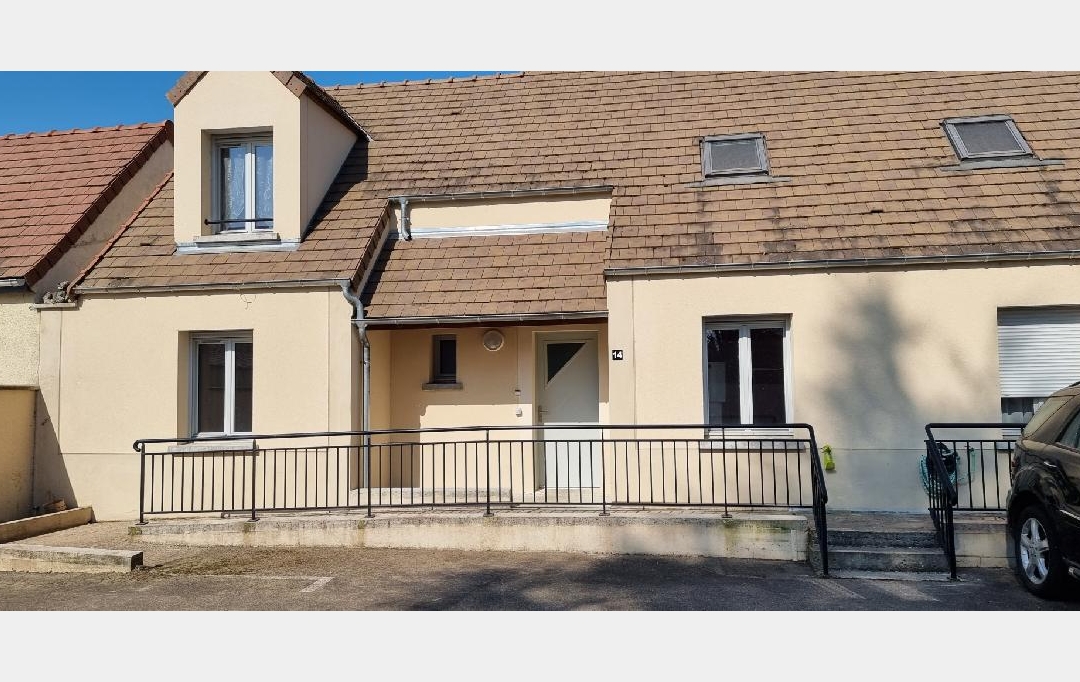 BIEN CHEZ VOUS : Maison / Villa | PONT-SUR-YONNE (89140) | 115 m2 | 900 € 