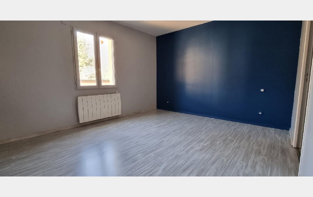 BIEN CHEZ VOUS : House | PONT-SUR-YONNE (89140) | 115 m2 | 900 € 